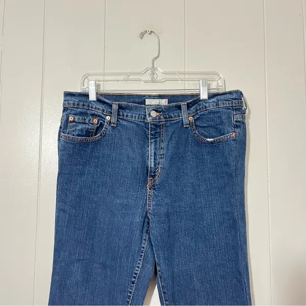 Levi’s 515 Bootcut Jeans Women’s Size 14 Medium Wash Mid Rise Denim - Image 3