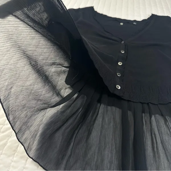 Knitted And Knotted By Anthropologie Elegant Black V-Neck Ruffle Cardigan Size S - Image 7