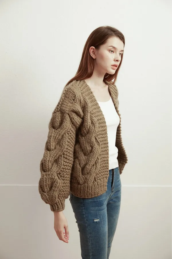 Charlotte Russe Chunky brown knit button down cardigan. Size Medium - Image 4