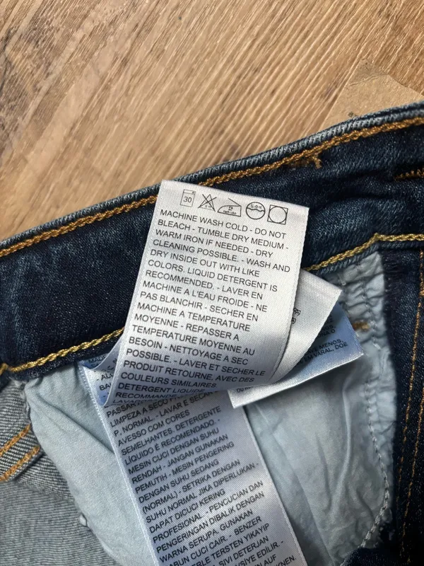 Levi’s 721 High Rise Skinny jeans - Image 6