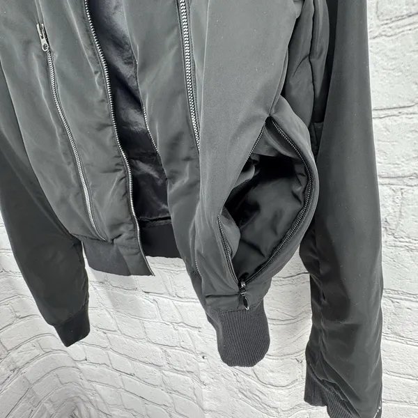 ALO Yoga Jacket S Black Off Duty Bomber Down Filled Puffer Athleisure Classic - Image 9