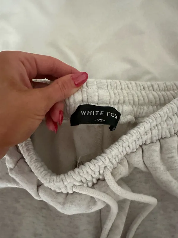 White Fox Boutique Sweatpants Grey White - Image 3