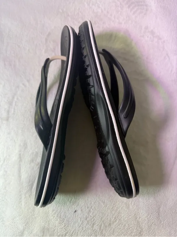 CROCS Men's Black Flip-Flop Sandals with White Stripe - Image 6