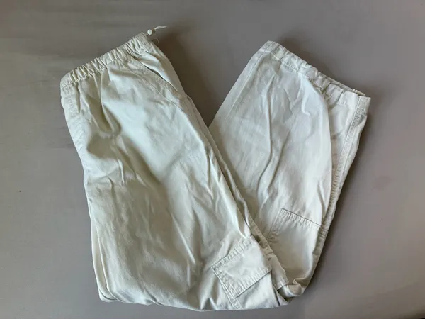 Forever 21 White Cargo Pants - Image 5