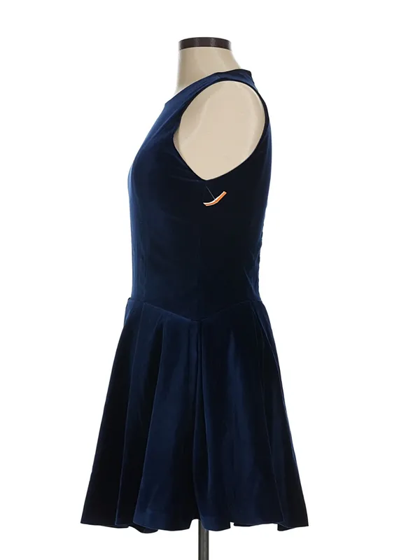 Alice + Olivia Navy Sleeveless Fit-and-Flare Dress Size 6 Adley Pleated Velvet - Image 6