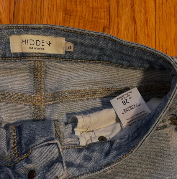Buckle Hidden Jeans - Image 2