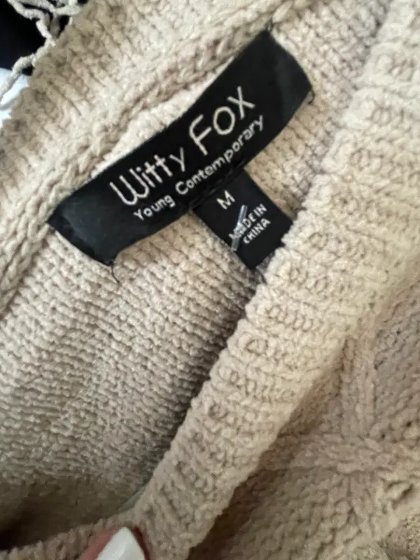 Whitty Fox Sweater Size M - Image 4