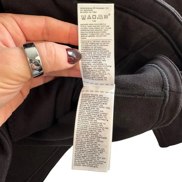 Athleta Moto Style Zip Front Jacket‎ Quilted Black Athletic Casual Wear M Grunge - Image 6