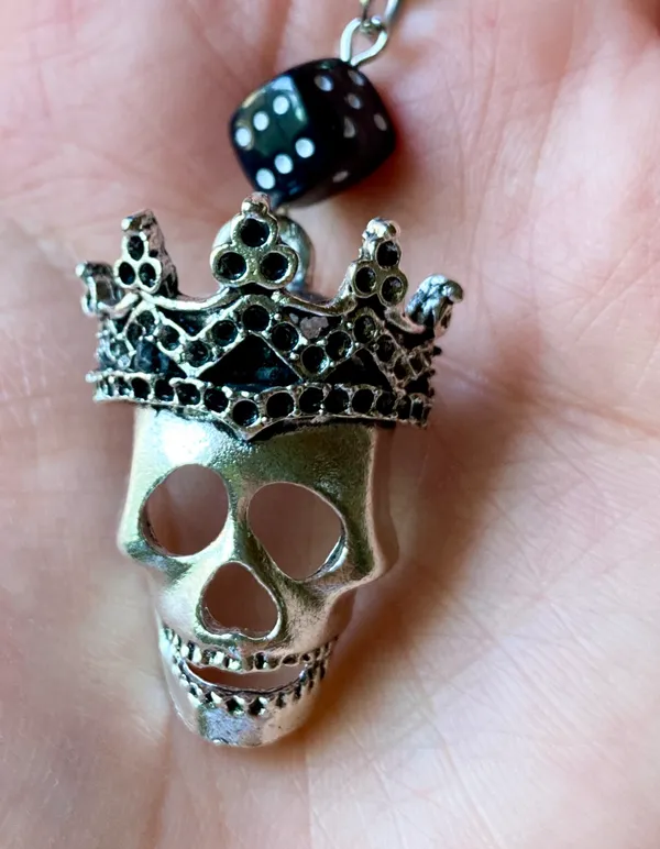 Handmade goth punk Victorian funky skull & black dice necklace💀🖤🍃🎲⭐️🤘 - Image 2