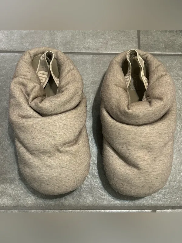 UGG Spaceslider Neutral Puffy Jersey Slingback Slippers Women’s Shoe Size 7 - Image 3
