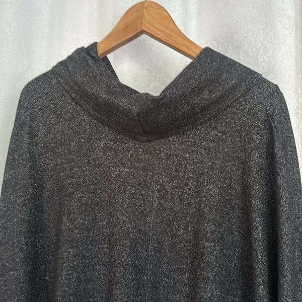 WHBM White House Black Market Pullover Wrap Sz: M/L - Image 3