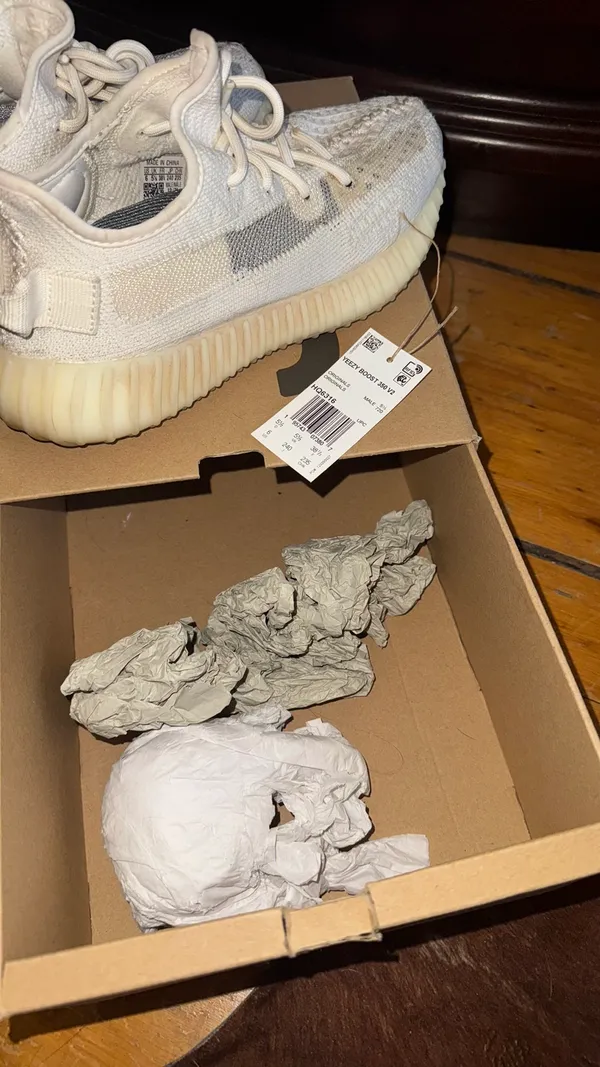 YEEZY BOOST 350 V2 BONE - Image 6
