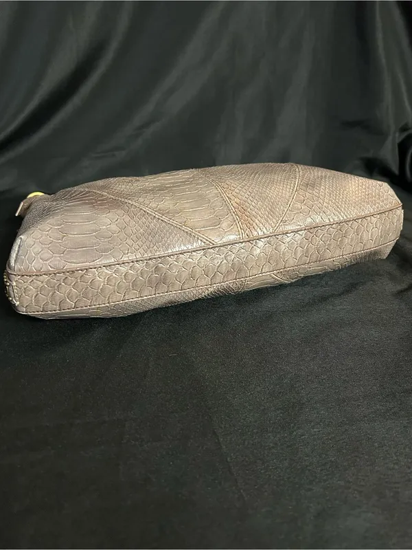 Liz Claiborne Women’s Taupe Textured Hobo Shoulder Bag Purse - Image 7