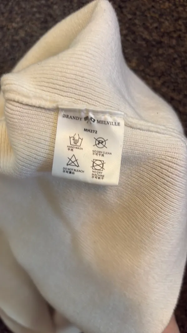 Brandy Melville Sweater Cropped - Image 6