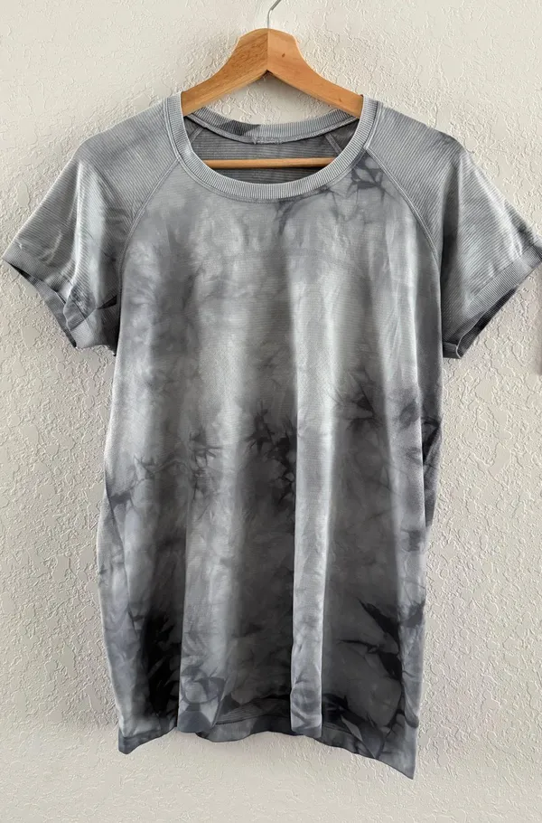 Lululemon Swiftly Tech Short Sleeve - Image 4