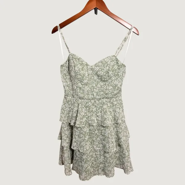 By & By Sage Green Floral Tiered Ruffle Mini Dress Sweetheart Neck Size M - Image 2