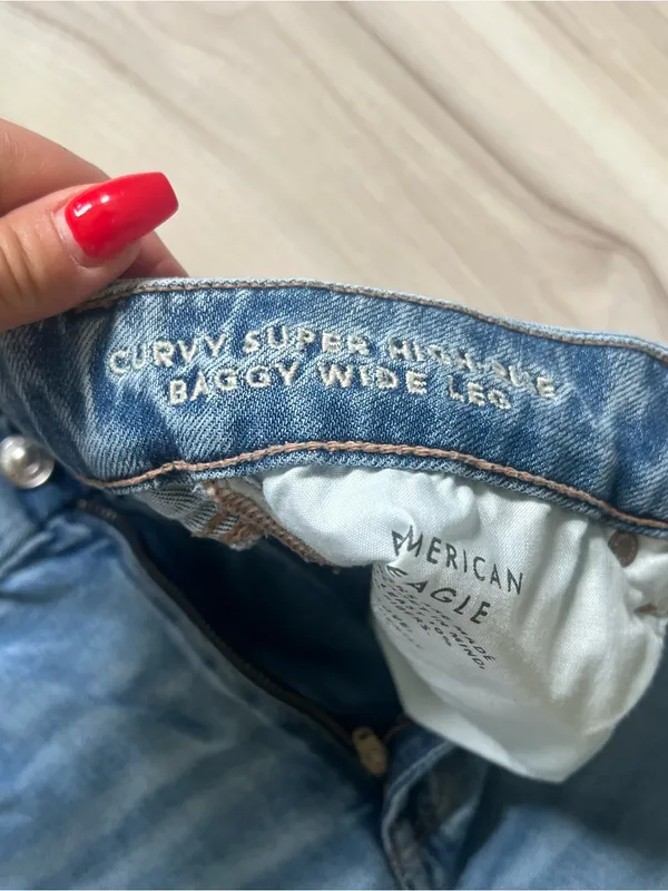 American Eagle jeans size 6L - Image 4