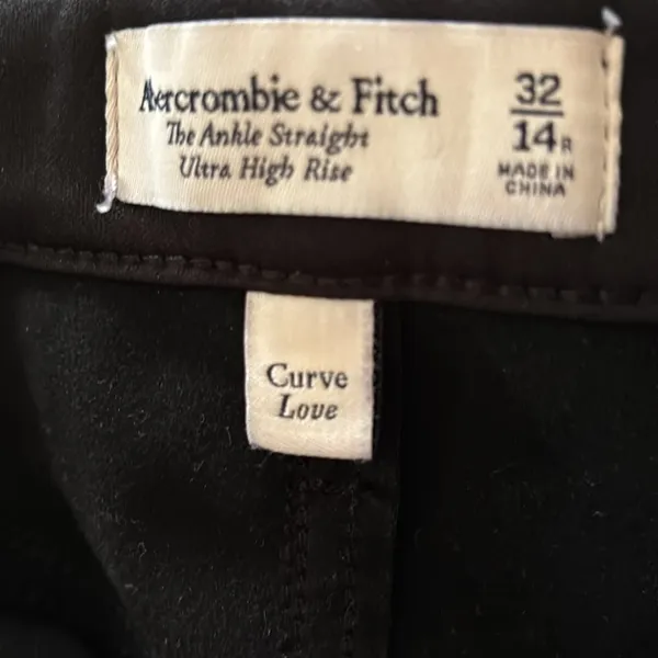 Abercrombie & Fitch Curve Love Ultra High Rise Straight Jean 32/14 Black - Image 8