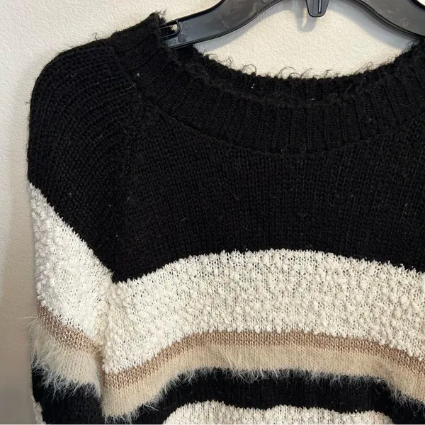 Forever21 black and white striped sweater - Image 2