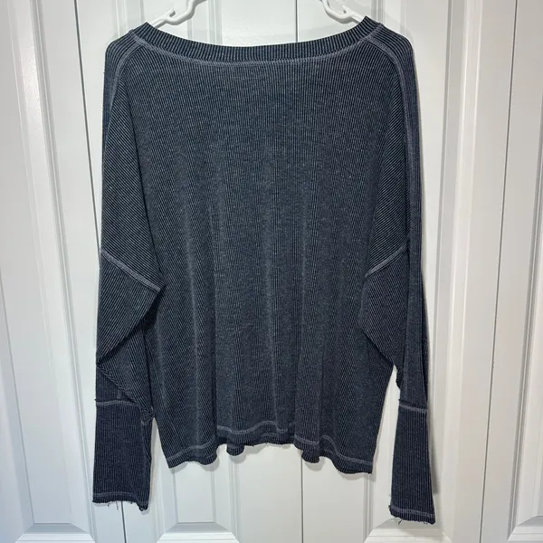 Easel Ribbed Knit Top Medium Striped Grey Long Sleeve Oversized Exposed Seam - Image 5