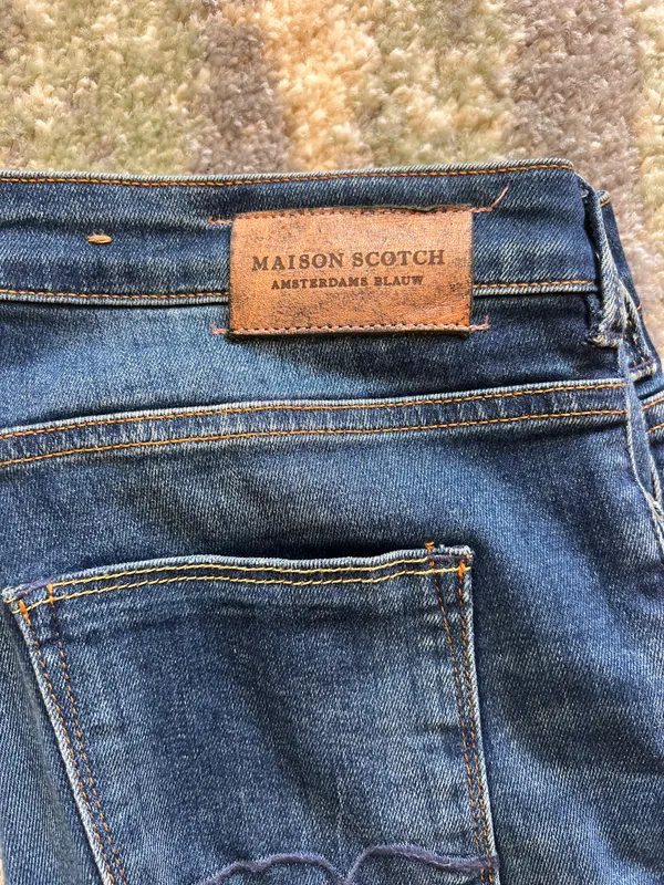 Embroidered Jeans - Image 2