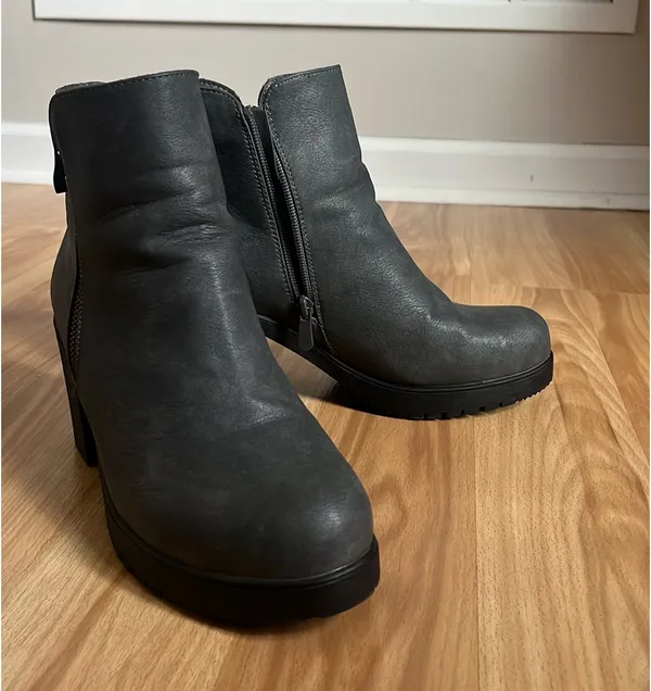 Dream Paris Women’s Ankle Boots Grey - Image 4