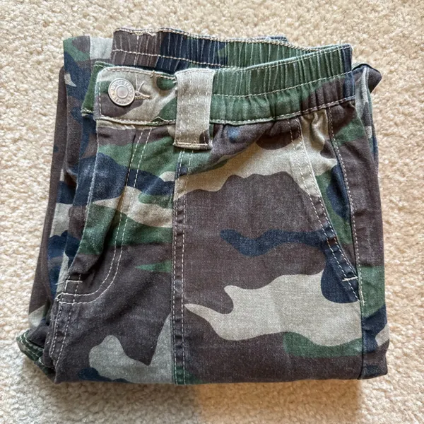 Forever 21 Casual Green Denim Camo Pants - Image 3