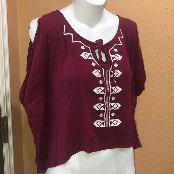 Charlotte Russe crop top - Image 2