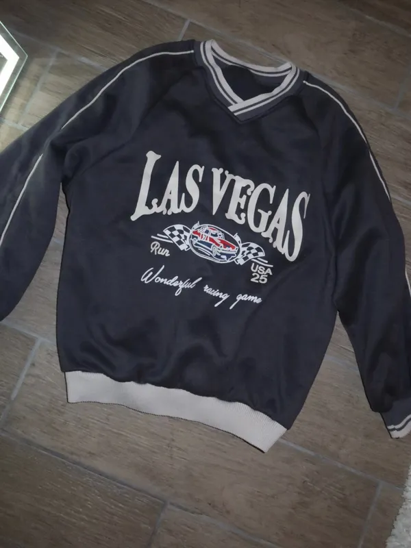 Las Vegas sweatshirt - Image 3