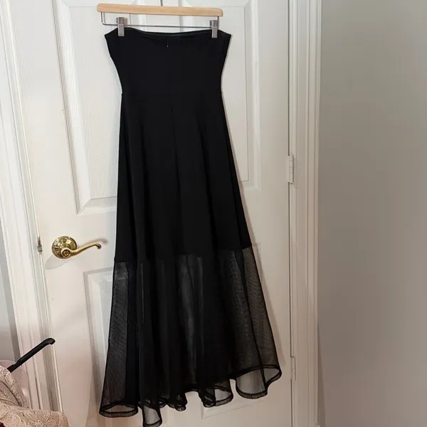 Lulu's Black Strapless Evening Dress with Mesh Hem size small - Image 4