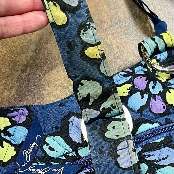 Vera Bradley Crossbody Hipster Floral Purse - Image 13