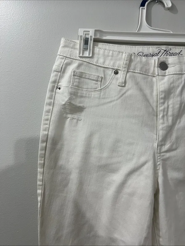 Universal Thread White Distressed Cropped Ankle Jeans - Image 4