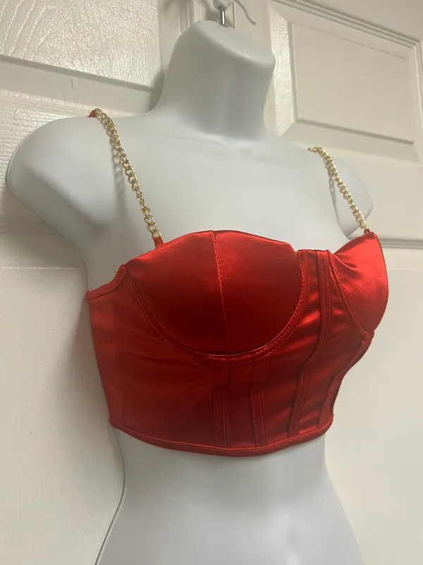 UNBRANDED Red Chain Strap Cropped Top - Image 6