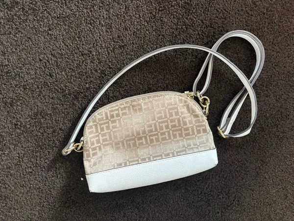 Tommy Hilfiger Purse - Image 2