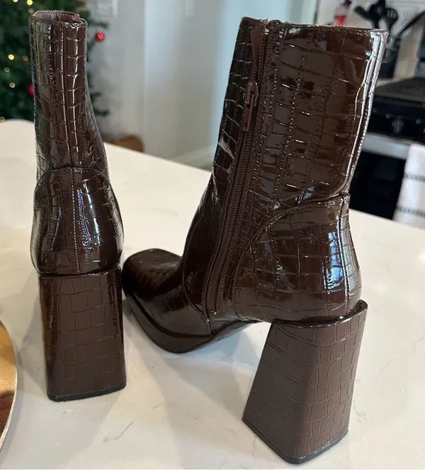 Forever 21 Brown Leather mid-calf Boots - Image 4