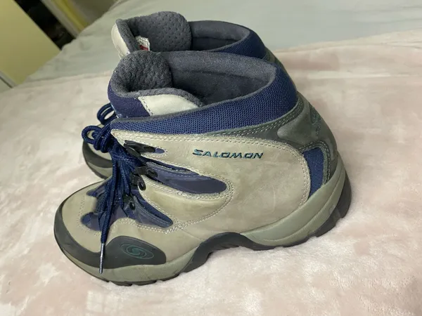 Salomon vintage Contragrip Women's Hiking Boots Size 9 Lace Up - Image 4