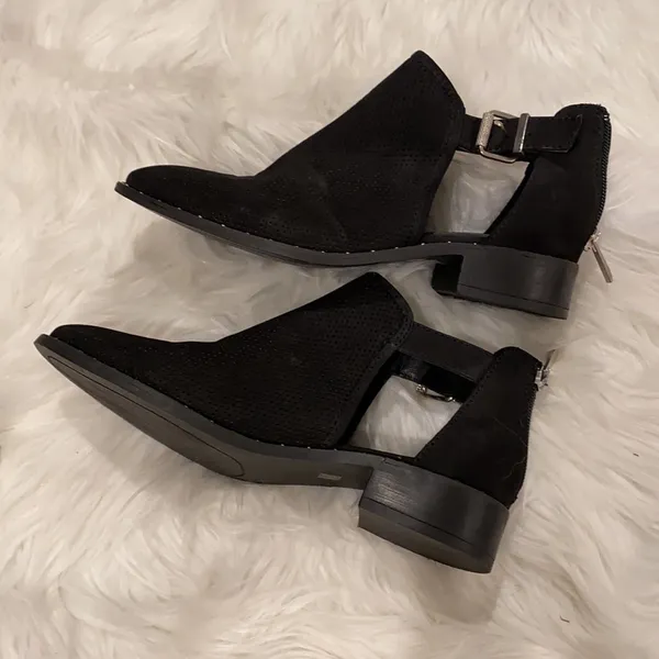 Steven by Steve Madden Cirsi Black Ankle Bootie - Image 6