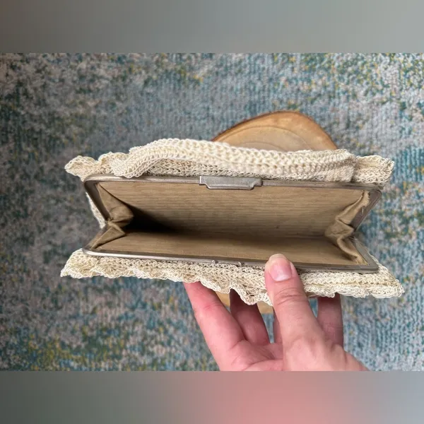 Vintage 50/60’s woven plastic bridal wedding clutch bag - Image 6