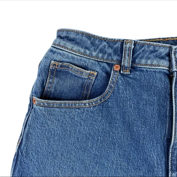 Classic Blue Women's Jeans - Image 2