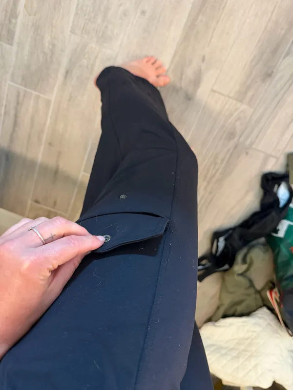 Athleta black cargo pant XXS - Image 6