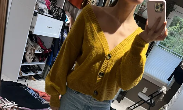 Sweater Size 4 - Image 3