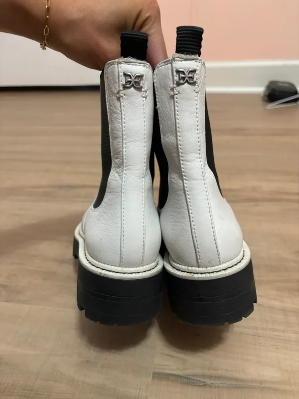 White Size 7 - Image 2