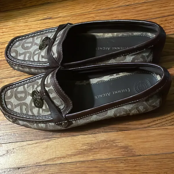 Etienne Ainger loafers with great styling - Image 3