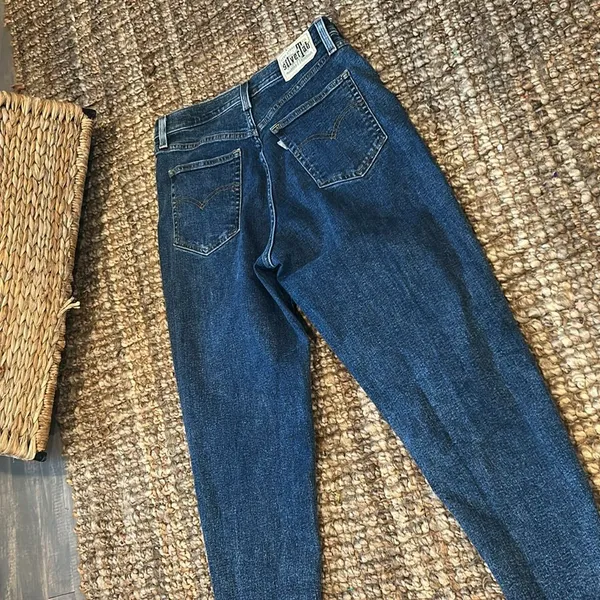 Levis Silvertab High Waisted Mom Jeans Tapered Women’s Size 29 Medium Wash - Image 10