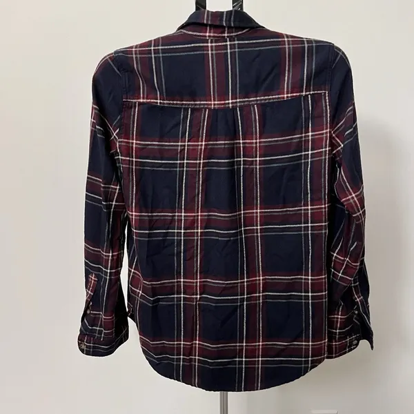 Abercrombie & Fitch Women’s Soft A & F Flannel Button Down Shirt EUC Burgundy - Image 2