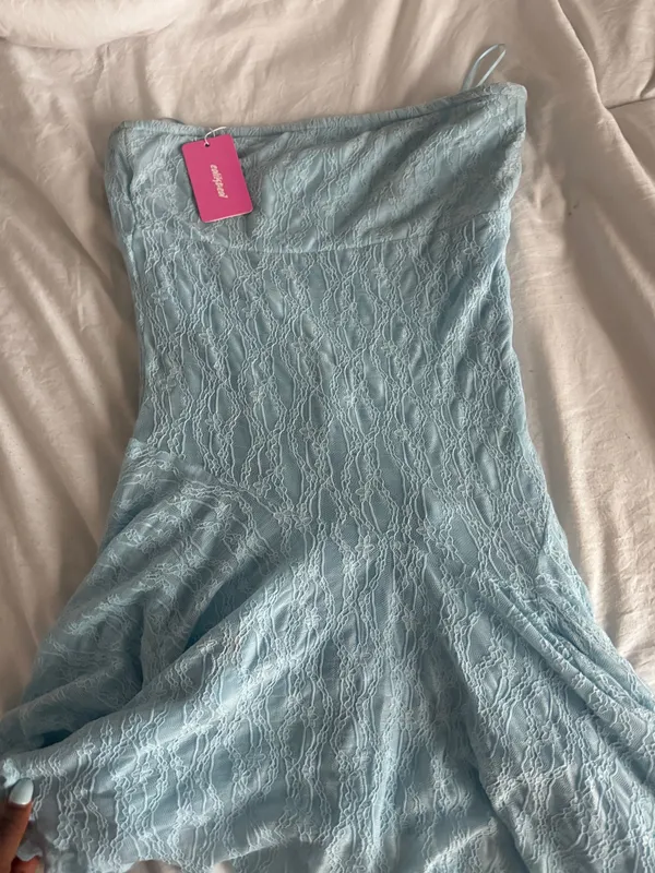 Strapless Edikted Dress light blue  - Image 2