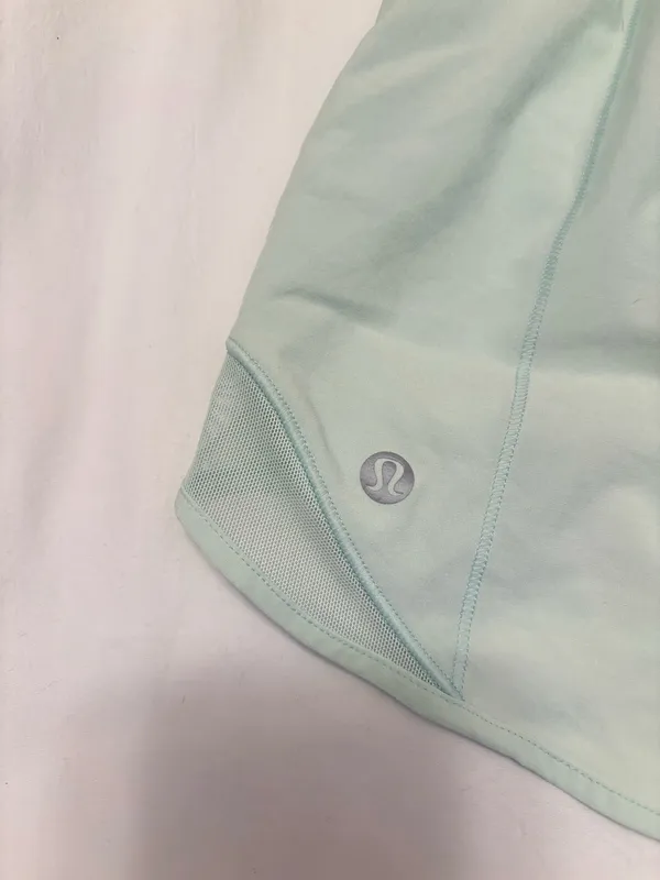 Lululemon Hot Hot Shorts - Image 3