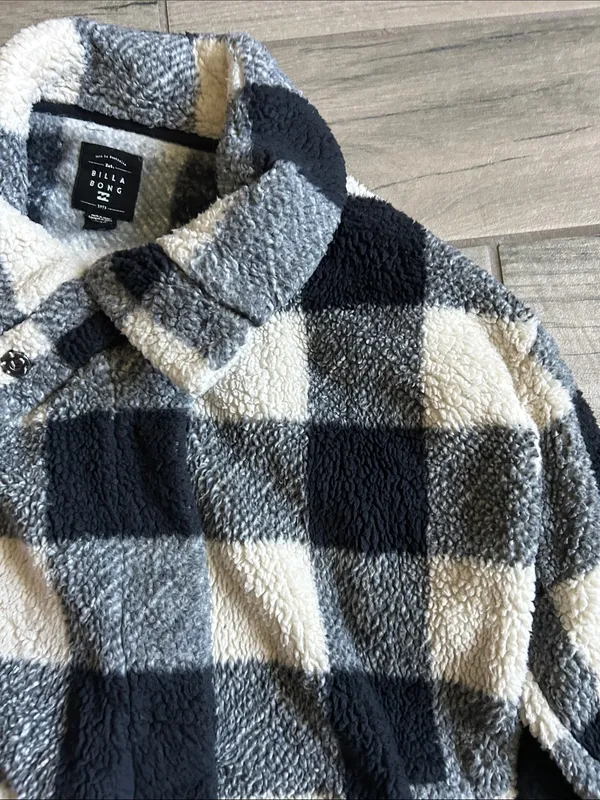 Billabong Black & White Plaid Sherpa Jacket - Image 3