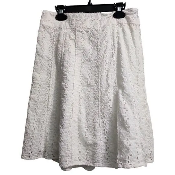 Ann Taylor White Eyelet Lace A-Line Skirt Summer Floral Cutout‎ Feminine Size 2 - Image 2