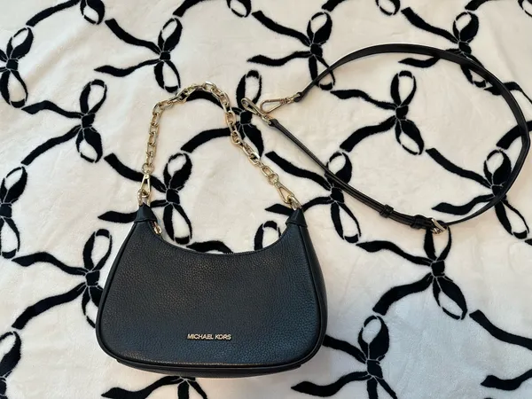 Michael Kors Black Pebbled Leather Shoulder Bag with Gold Hardware - Image 4
